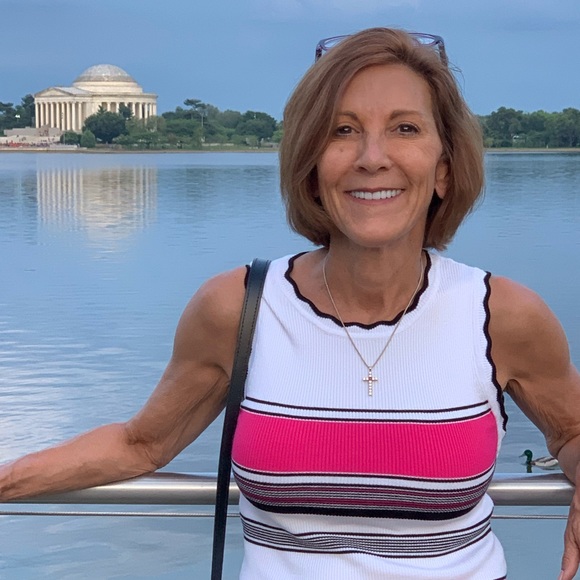 Meet your Posher, Jeanne - Picture 7 of 12